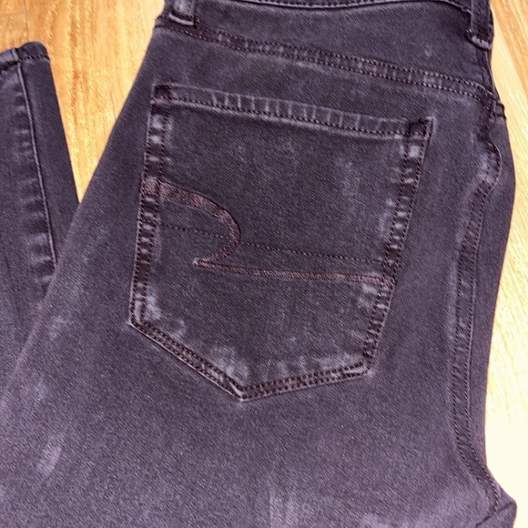 Women's maroon Jeans - Picture 4 of 7